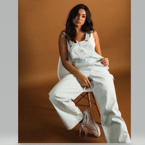 Levis Loose Fit Utility Carpenter Overalls Light Indigo Wash Size S NEW - Picture 1 of 11